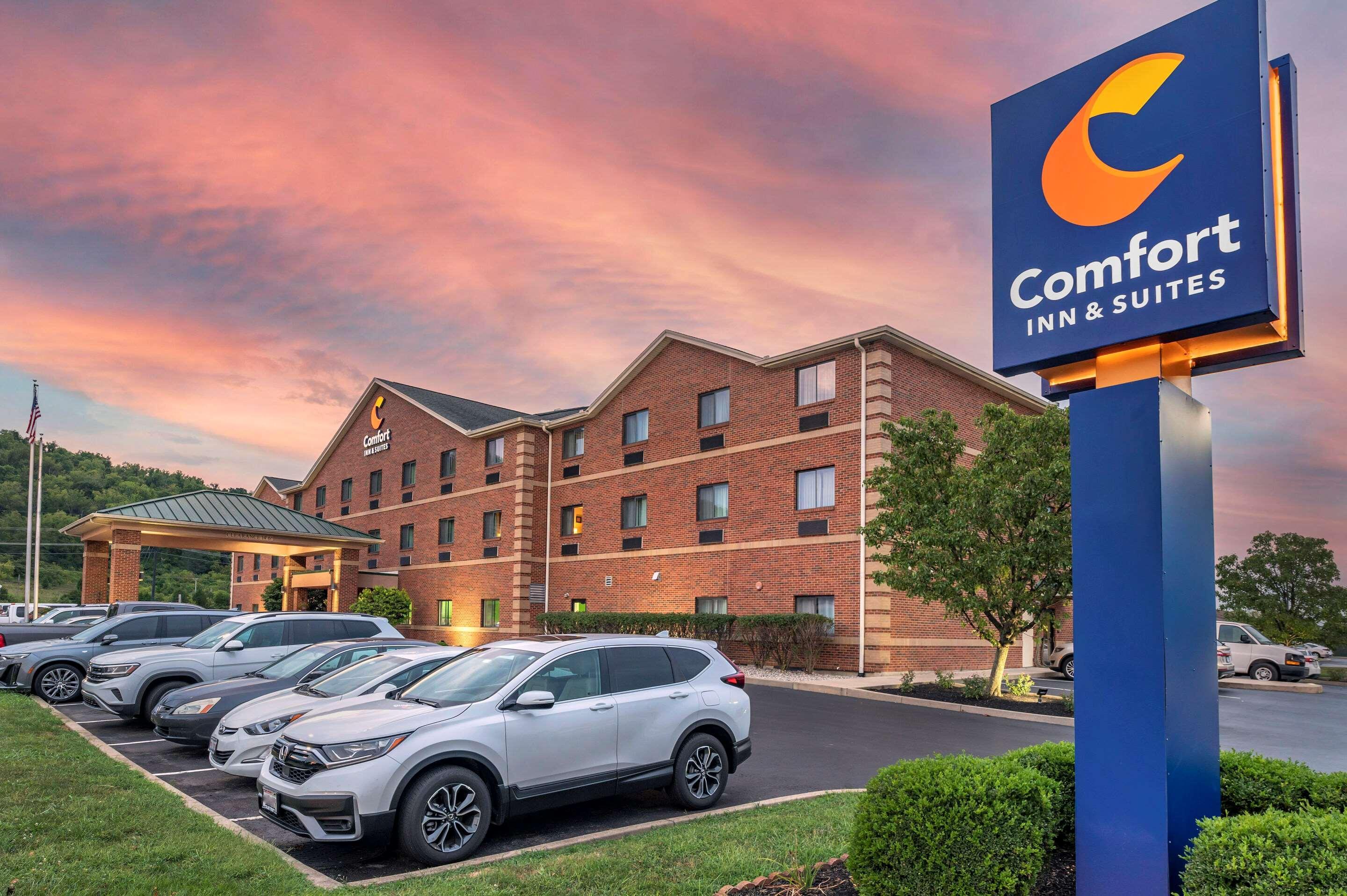 Comfort Inn & Suites Lawrenceburg Exterior photo